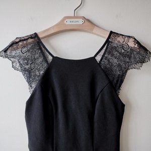 • Ever New • Lace Shoulder Bodycon Dress Sz 0